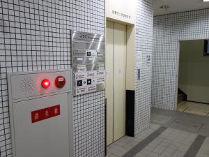 アド神山ビルエレベーター