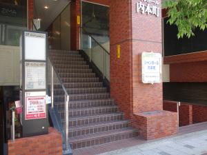 シャンボール内本町ビル２階専用階段