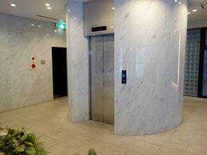 公冠ビルエレベーター