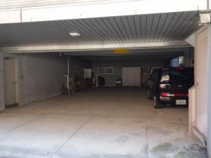 大阪ニット会館ビル駐車場