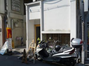 フラッグス肥後橋ビルエントランス