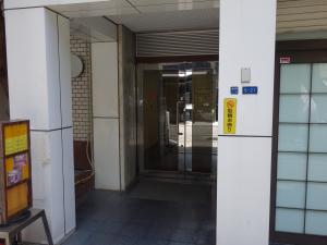 心斎橋エスポアールビルエントランス