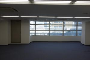 松本フォレストビル室内