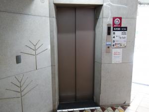 花月第一ビルエレベーター