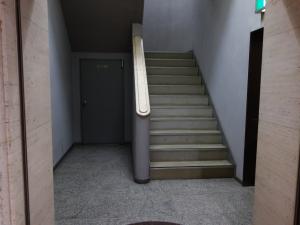 信栄商会ビル共用部