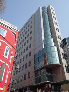 新大阪日新ビル外観