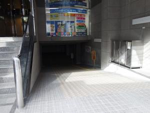 三井船場ビル立体駐車場
