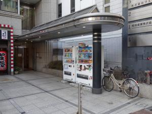 肥後橋ビル３号館エントランス