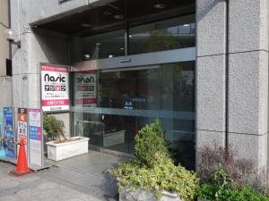 ピカソ日本一ビルエントランス
