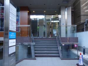 レバンガ心斎橋ビルエントランス