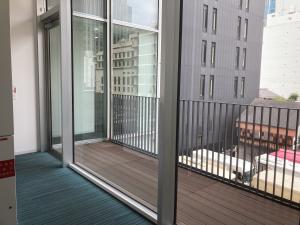 ＫＤＸ小林道修町ビル　共用バルコニー