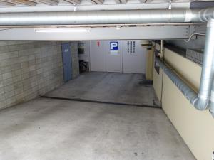 セントラル７０ビル立体駐車場