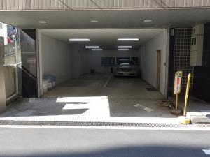 藤和ナンバ（トウワ）ビル駐車場