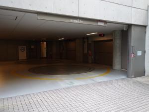 四ツ橋クリスタルビル（仮岡谷鋼機大阪店）立体駐車場