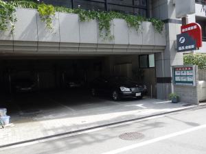 福昌大阪ビル駐車場