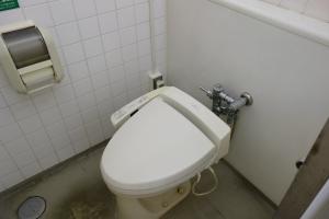 カーニープレイス西本町ビル温水洗浄暖房便座