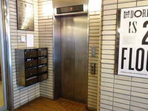 心斎橋ダイワビルエレベーター