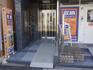 イイダビル３エントランス