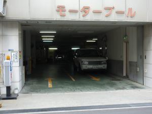 丸善ビル駐車場