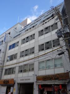 ボンベイビル外観