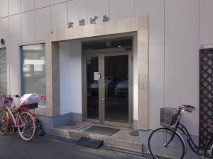 大城ビルエントランス