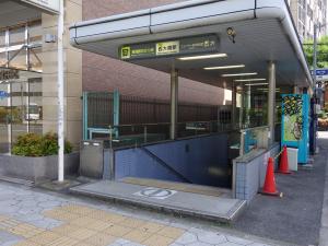 四ツ橋ＫＭビル地下鉄出入口