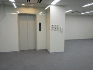 テクノーブル四ツ橋ビルエレベーター