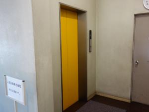 ヒトニシビルエレベーター