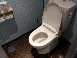 リーストラクチャー西心斎橋ビルトイレ