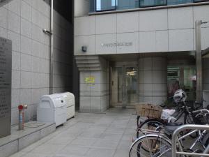 アドバンスビル北浜エントランス