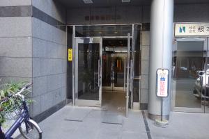 西本町有楽ビルエントランス