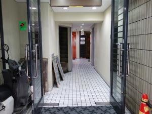 アルファ心斎橋ビルエントランス