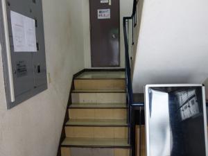 第２加地ビル階段