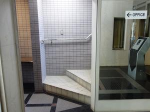 ヴェスタ堀江階段