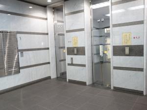 ヒューリック難波ビルエレベーター