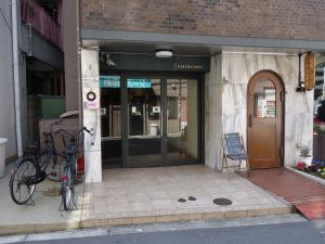 城野ビルエントランス