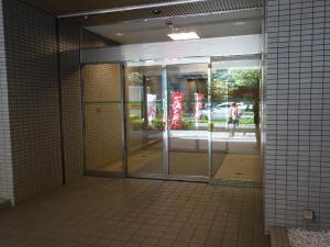 なんばアリーナビルエントランス