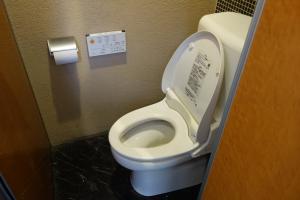 幸田第２ビル温水洗浄便座