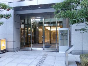 日土地堺筋ビルエントランス