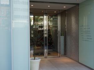 コーニッシュビルエントランス