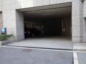 新石原ビル駐車場