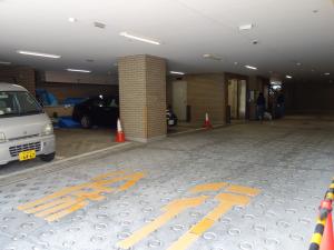 明治安田生命肥後橋ビル駐車場