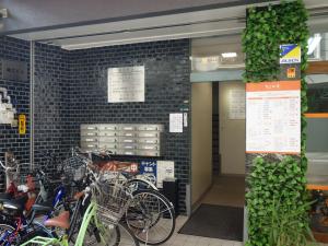堀江ビルエントランス