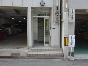水島ビルエントランス