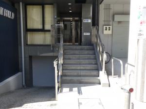 藤本興産ビルエントランス