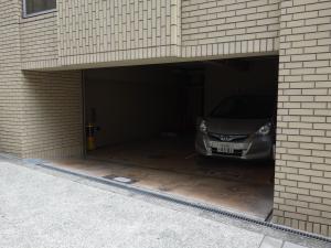 ニューライフ大手前参番館駐車場