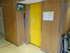 阿波座駅前マンションエレベーター