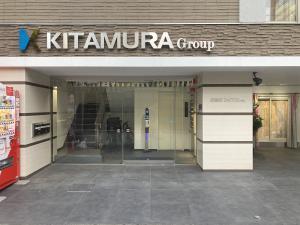 御堂筋ＤＡＩＴＯＵビル　正面入口