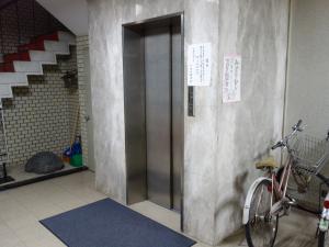 大阪毛織会館エレベーター