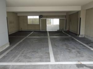 タカヤ大阪ビル駐車場